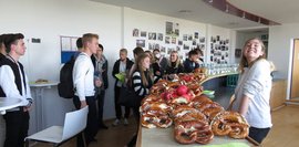 Erstsemestertag 2022 Erstsemestertag 2022 - Mittagspause in der Lounge