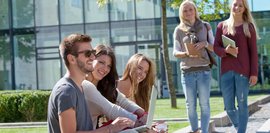 Student Life HDBW - Lecture Break Inner Courtyard