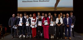 HDBW Graduation Ceremony 2022 Wappenhalle - Graduates Industrial Engineering and Management