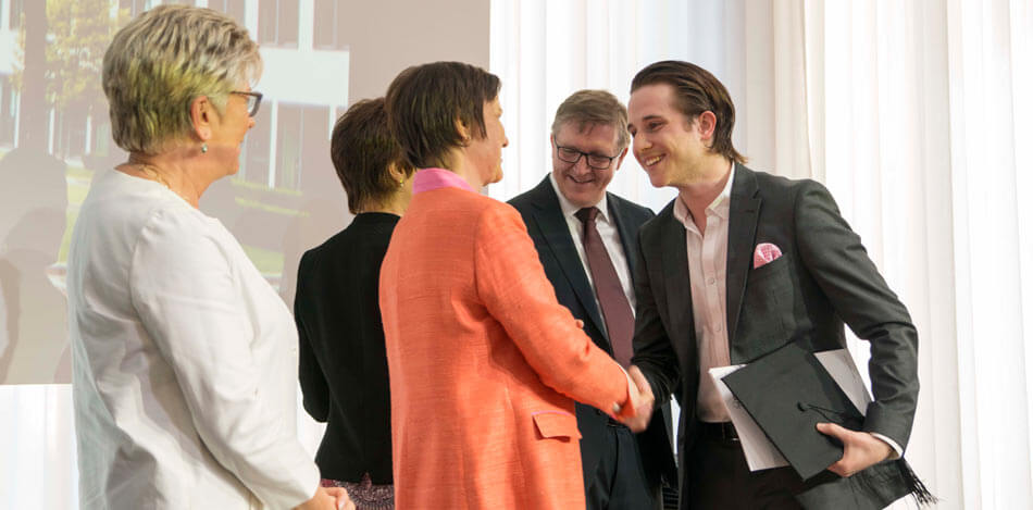 HDBW Graduation Ceremony 2018 HDBW Graduation Ceremony 2018 - Presentation of Certificates