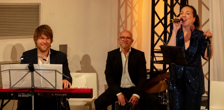 Graduation Ceremony 2025 HDBW Munich Graduation Ceremony 2025 HDBW Munich - Musical accompaniment by Brothers in Jazz