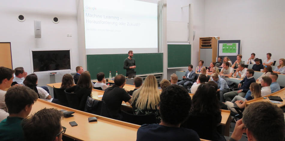 Guest lecture at HDBW Google guest lecture at HDBW - Lecture by Google's Jan Müller on machine learning