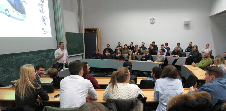 Guest lecture at HDBW Guest lecture at HDBW - Founder Andre Schwämmlein of Flixbus